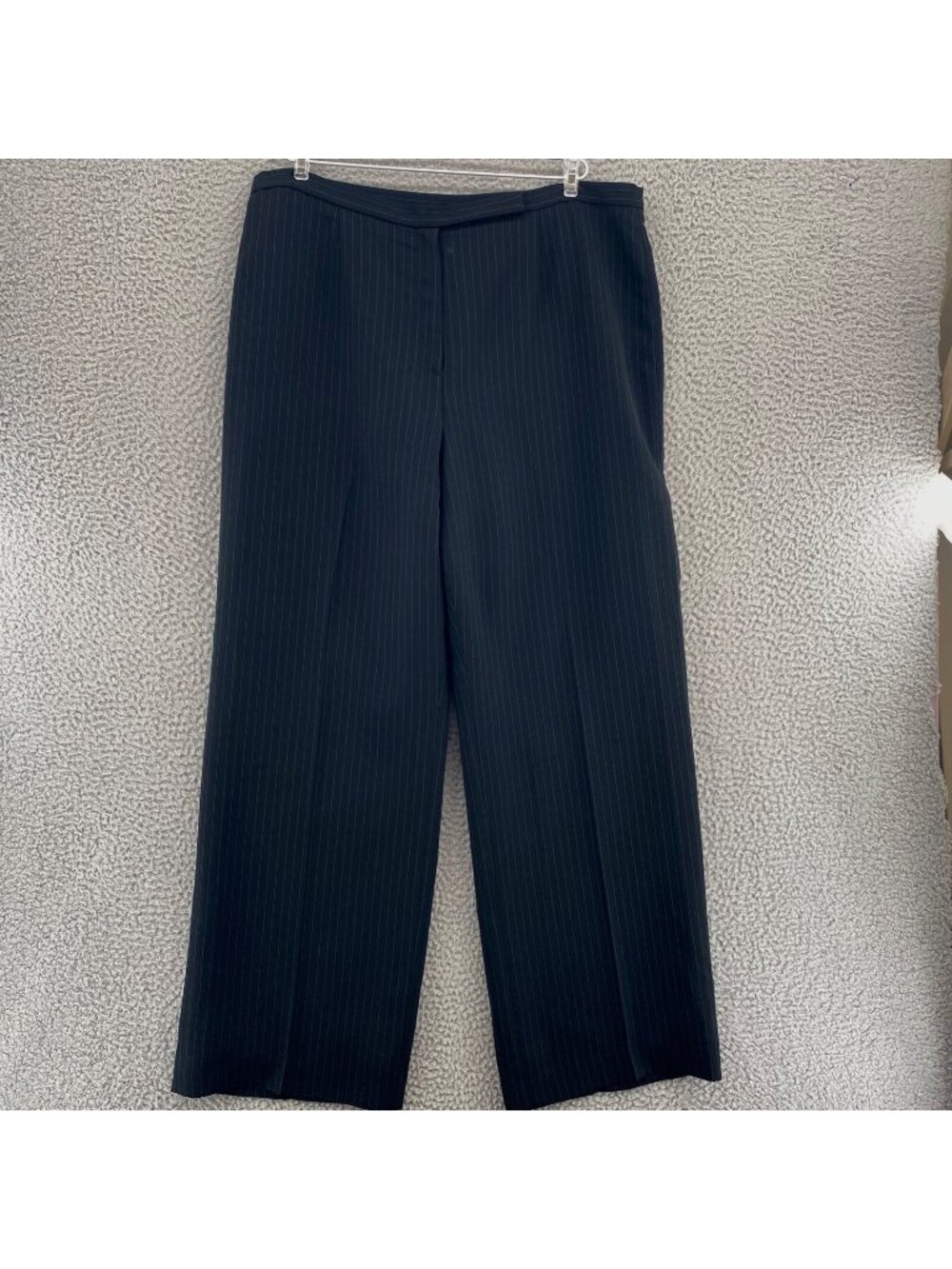 Le Suit Pants Womens 16 Black Pinstripe Wide Leg Essentials Office Career Work